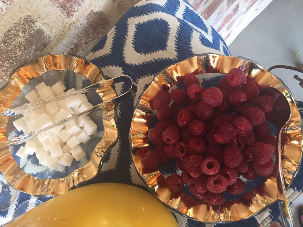 raspberries and sugar cubes